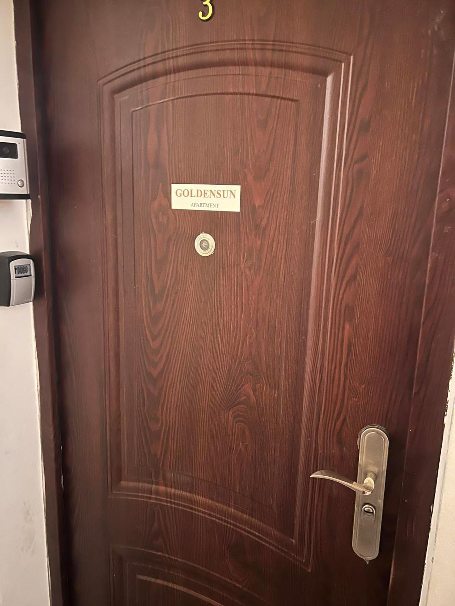 Goldensun Apartment Budapeste Exterior foto
